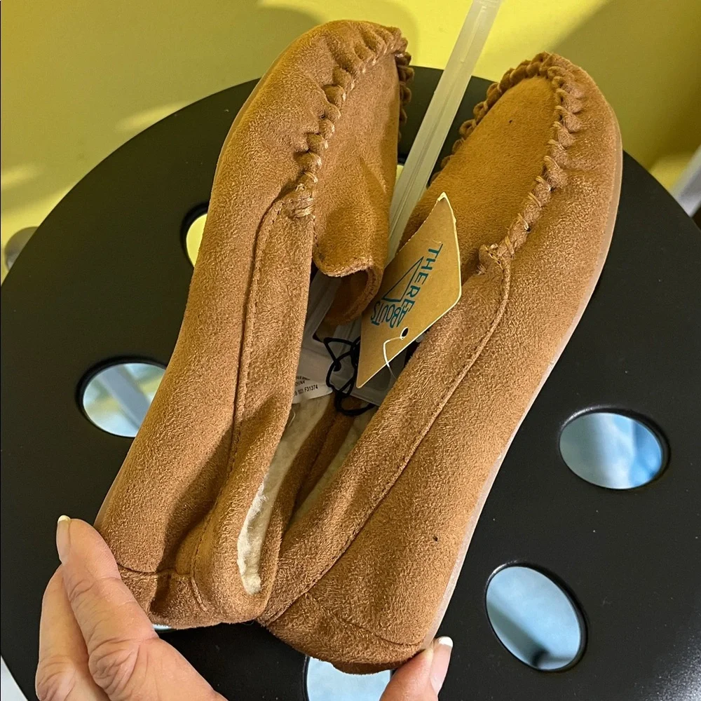 Thereabouts Faux Suede Moccasin Slippers – Kids 12/13 – NWT